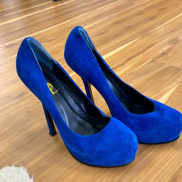 YSL Blue Suede heels good condition size 39 - Picture 2 of 5